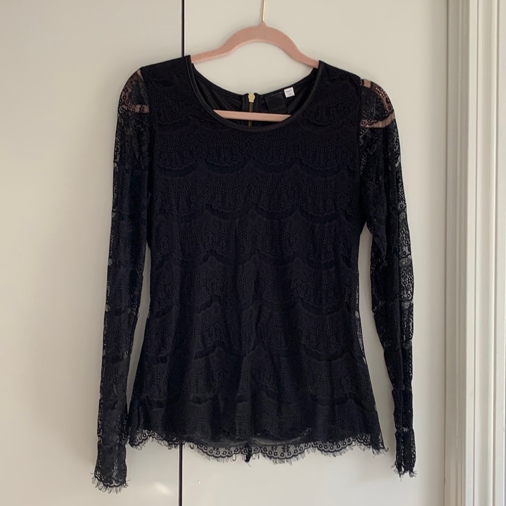 Women Black Lace shirt. Size Medium